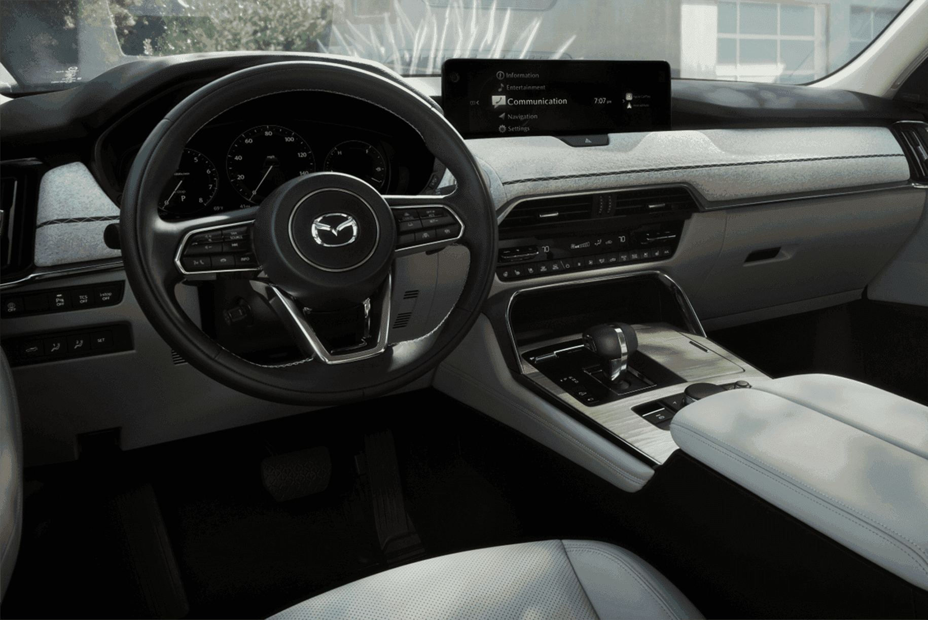 LANCEMENT-MAZDA-CX-90-habitacle